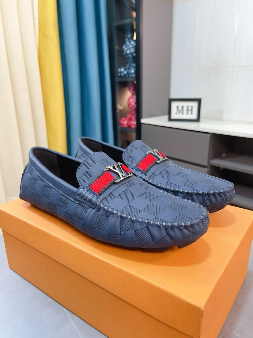 Men's men's shoes💰400🌹🌹[LV Louis Vuitton] New men's beanie shoes💝💝.. Top-grade imported cowhide embossed➕Comfortable leather lining. It is extremely skin-friendly and comfortable, feels very delicate, and the shape is very correct! Perfectly reflects the three-dimensional sense, code number: 38-44